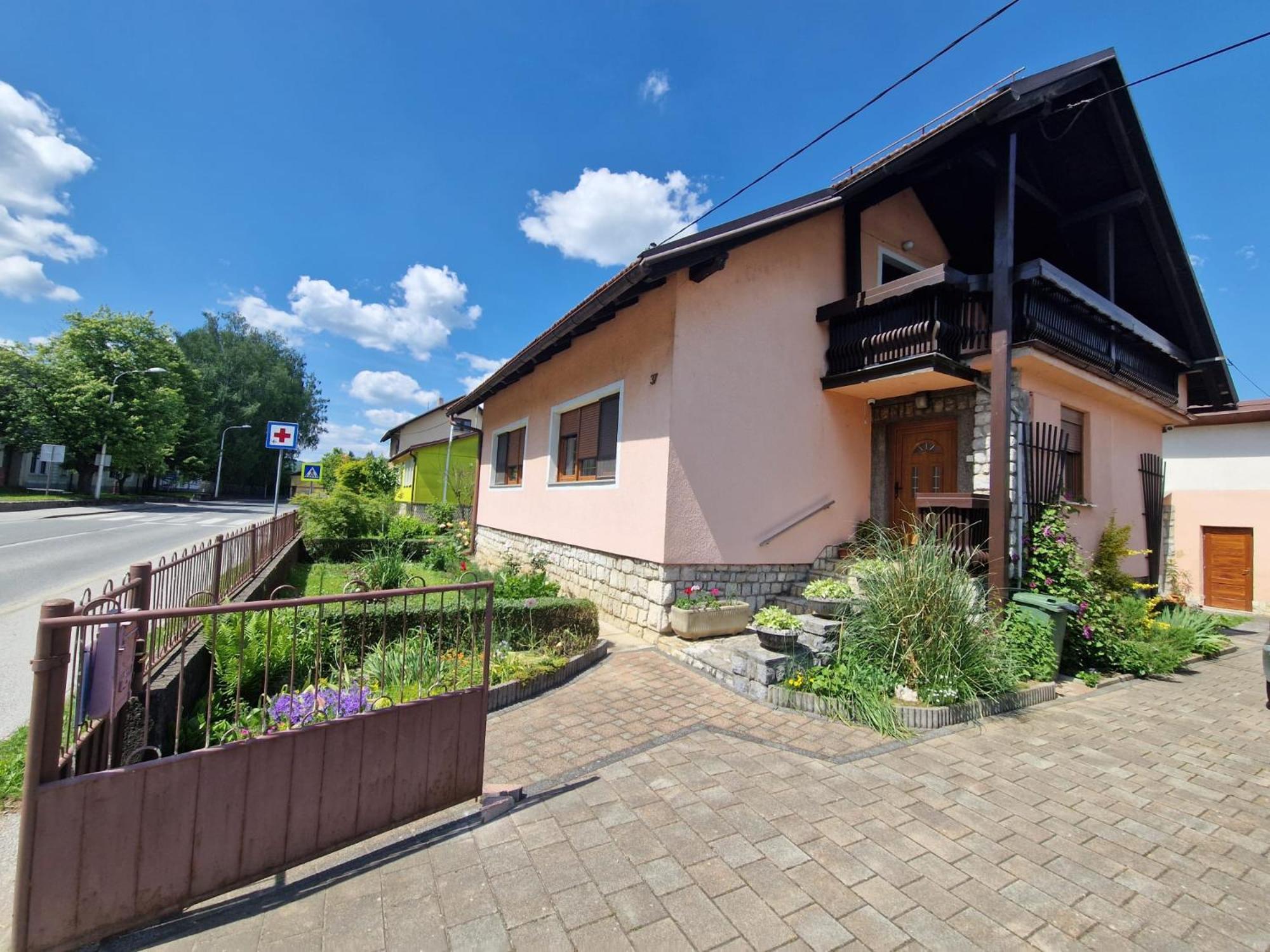 Studio Apartman Marica - Ogulin, Hrvatska Eksteriør billede